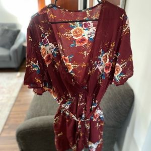 Floral romper *LIKE NEW*